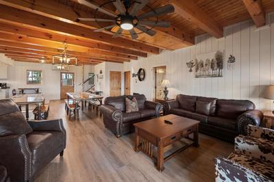 AWESOME VIEW LODGE