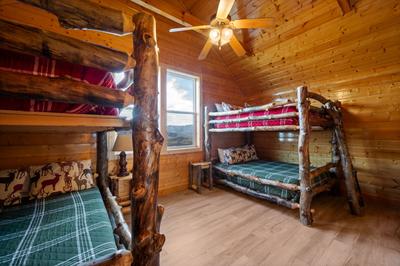 AWESOME VIEW LODGE