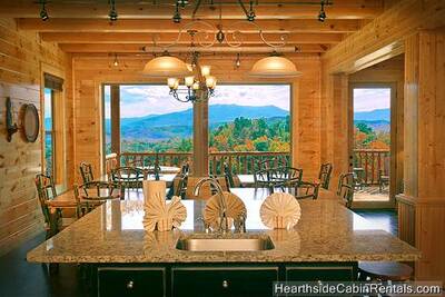 Dining room at Grand View Lodge Pigeon Forge cabin