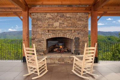ESSENCE OF THE SMOKIES