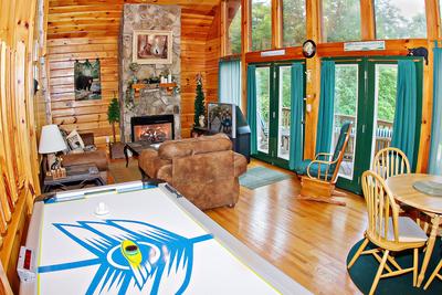 HILLSIDE HIDEAWAY
