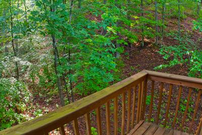 HILLSIDE HIDEAWAY