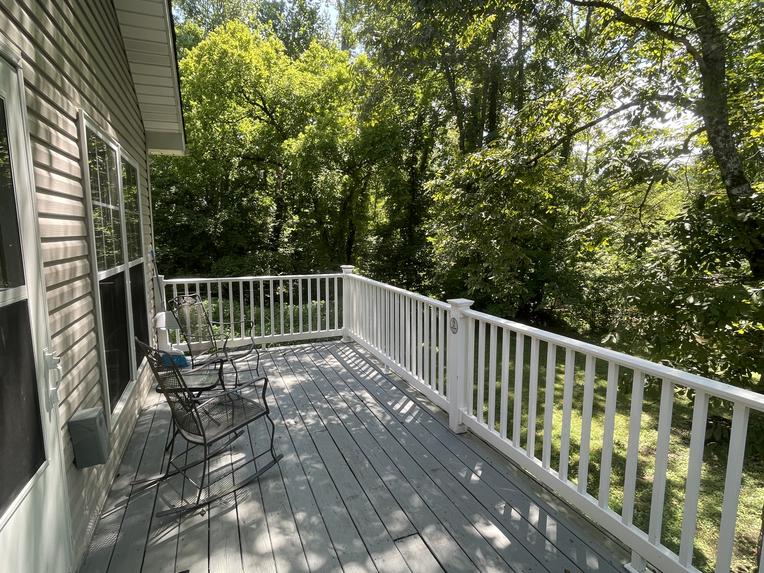Creekside Cottage