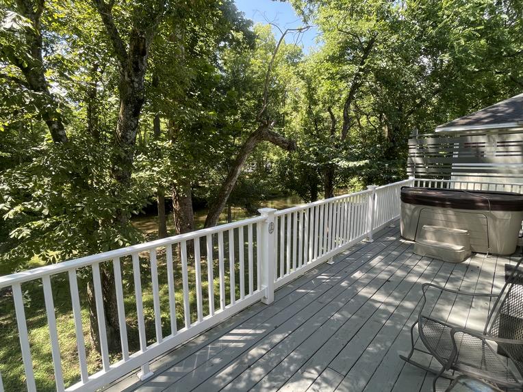 Creekside Cottage