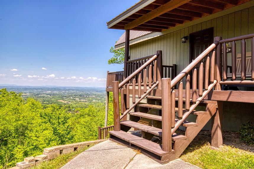 Peekin' Over Pigeon Forge