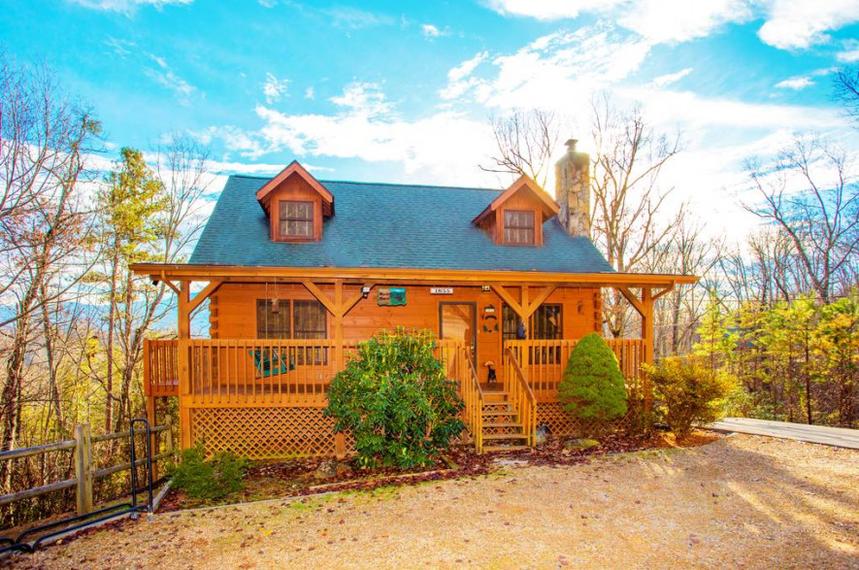 Front of Gatlinburg Cabin