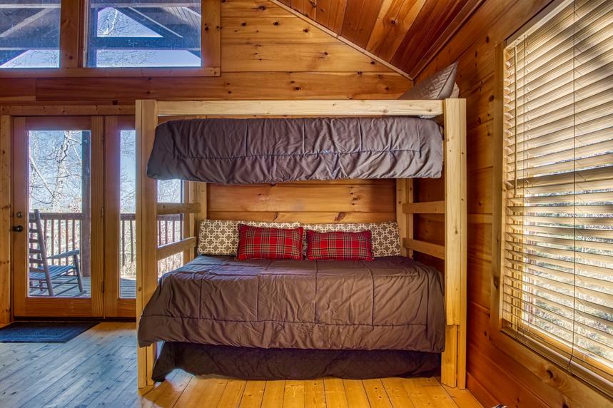 Bunk beds at Morning Glory Cabin