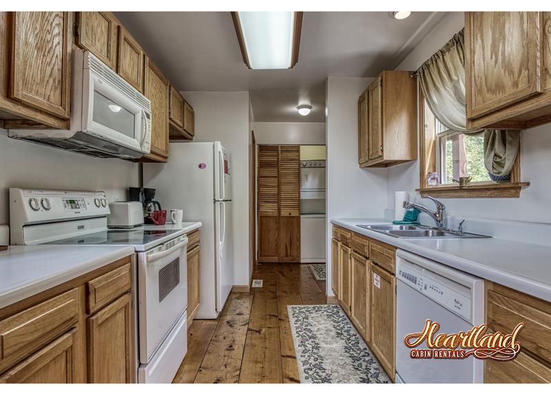 Gatlinburg Cabin - Monte Casa - Kitchen