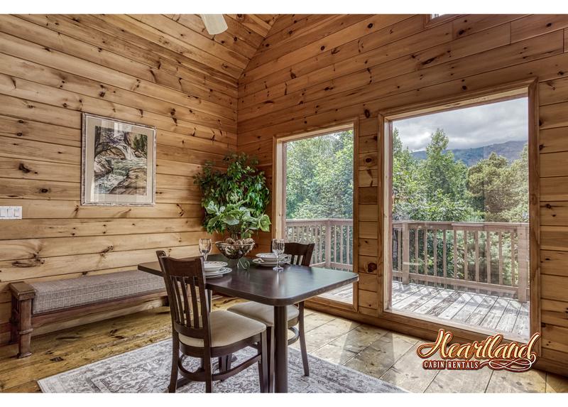 Monte Casa - Gatlinburg Cabin - Dining Area with View