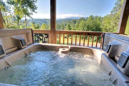 Amazing mountain views from the hot tub!