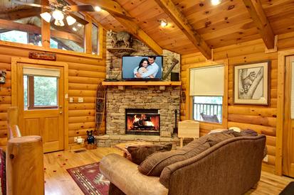 Studio Cabin with Fireplace - Wears Valley Cabin - Heartland Cabin Rentals