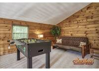 Gatlinburg Honeymoon Cabin - Game Area