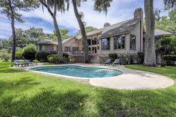 Click to view details of 6 Planters Wood 4 BR Pool Sea Pines Home