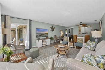 28 Springwood 2 BR Condo Forest Beach 2 Bedroom Cabin Rental