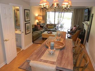 17 Coligny Villas Luxury 3 BR Forest Bea 3 Bedroom Cabin Rental