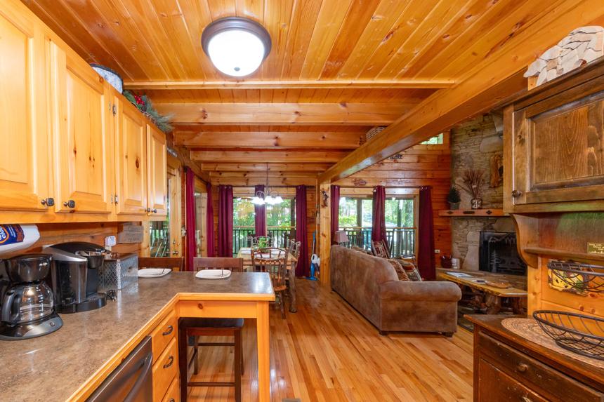 Balsam Mist Lodge