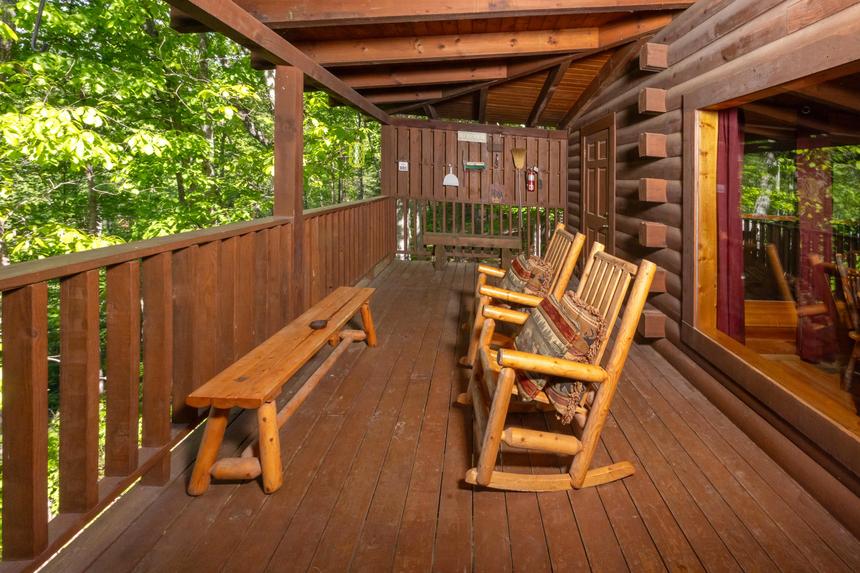 Balsam Mist Lodge