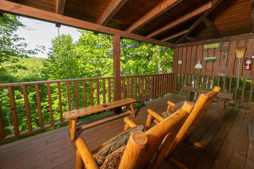 Balsam Mist Lodge