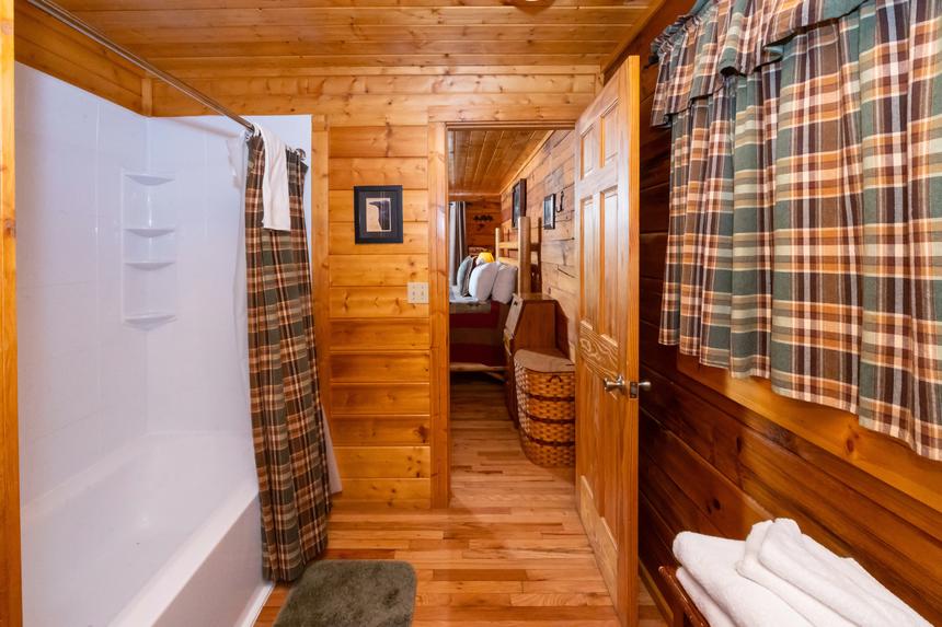 Balsam Mist Lodge
