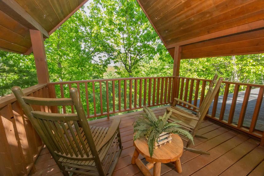 Balsam Mist Lodge