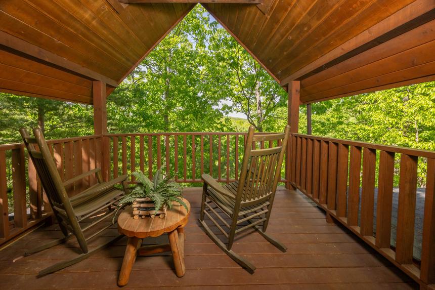Balsam Mist Lodge