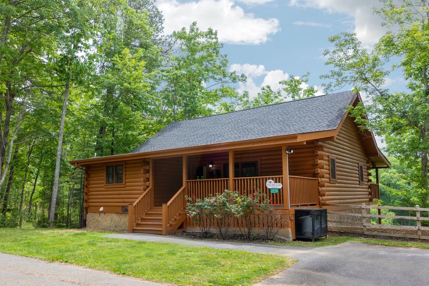 Four Oaks Lodge