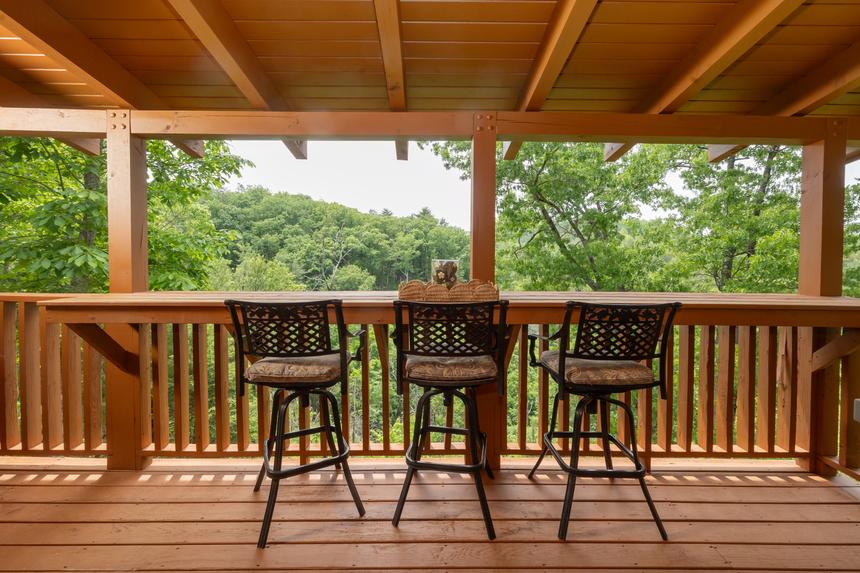 Four Oaks Lodge