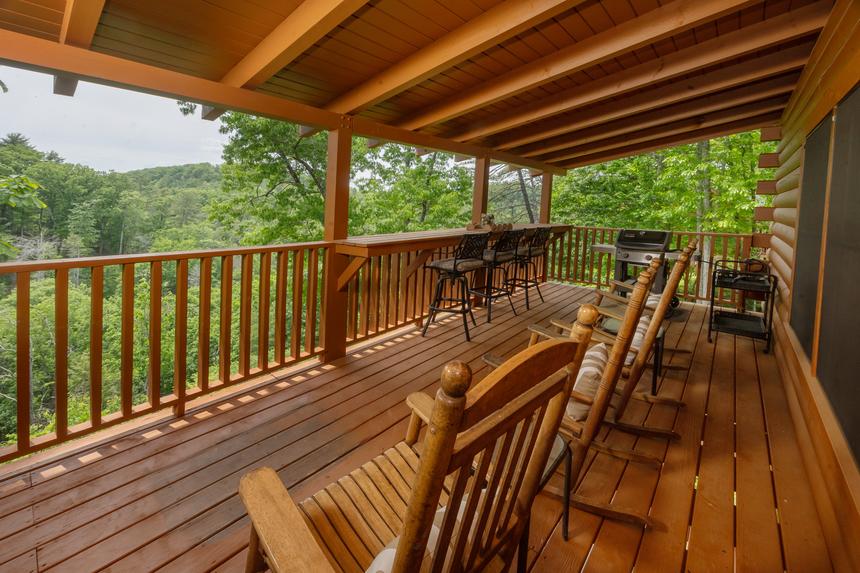 Four Oaks Lodge