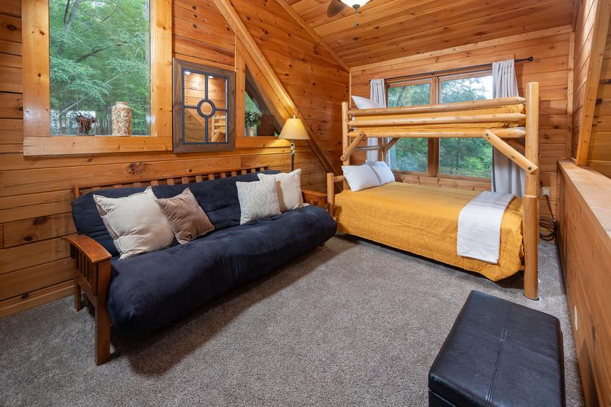 Horseshoe Hideaway