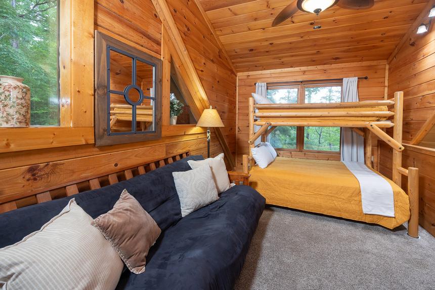 Horseshoe Hideaway