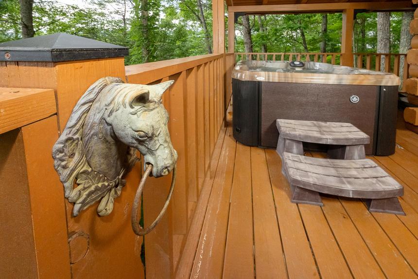 Horseshoe Hideaway
