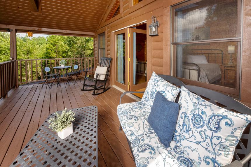 Sunset Lodge