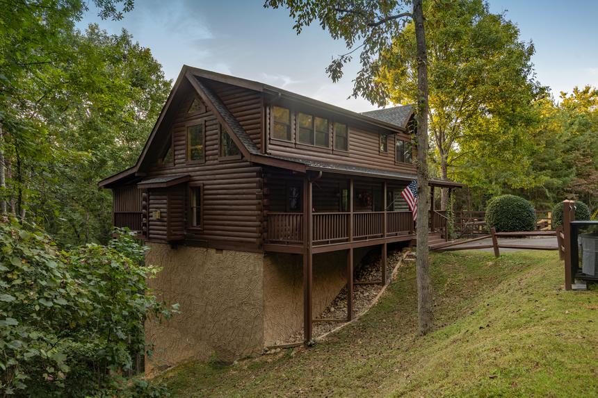 Sunset Lodge