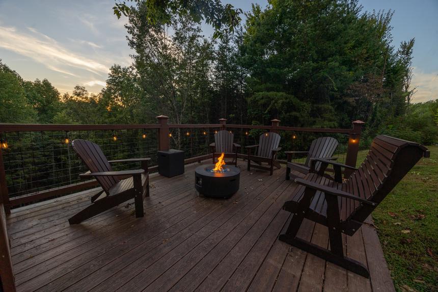 Sunset Lodge