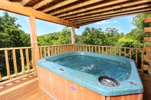 Hot Tub Overlooking Mountain View