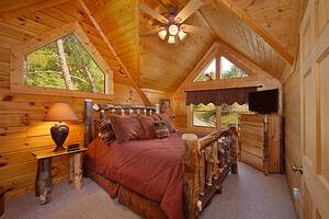 Sunset Mountain cabin bedroom