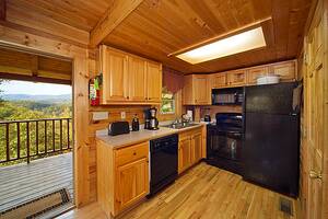 Sunset Mountain cabin kitchen