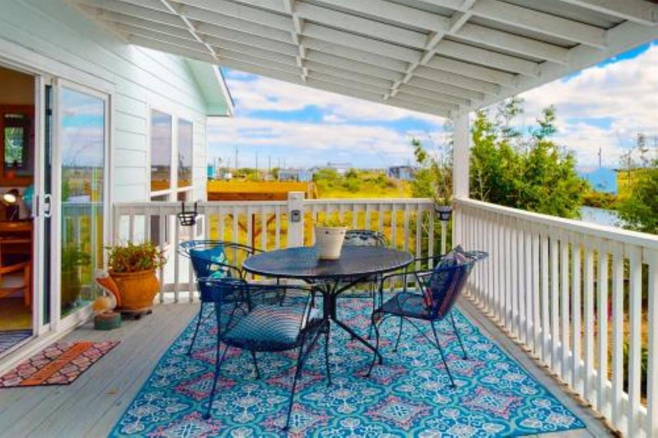 Patio set for four on the balcony