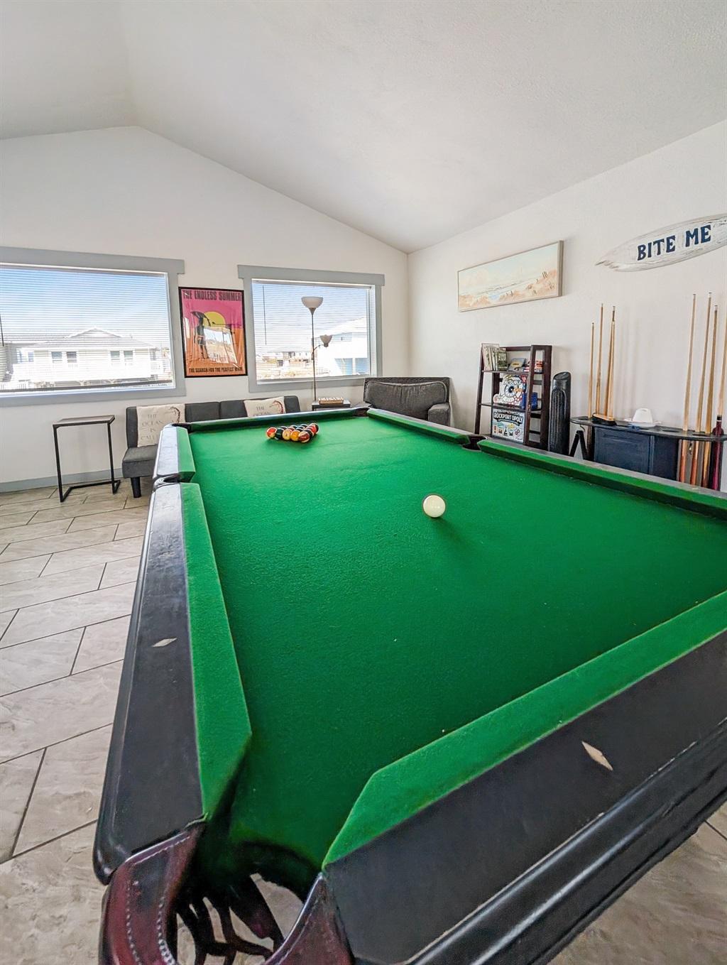 Pool table