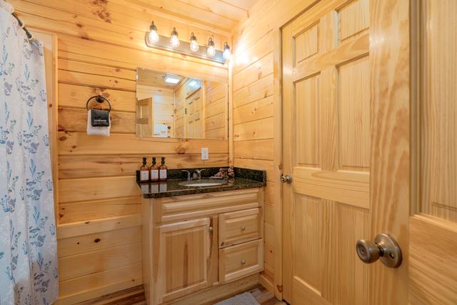 Taken at 282 Cozy Cub in Phase II TN Taken at 282 Cozy Cub in Phase II TN