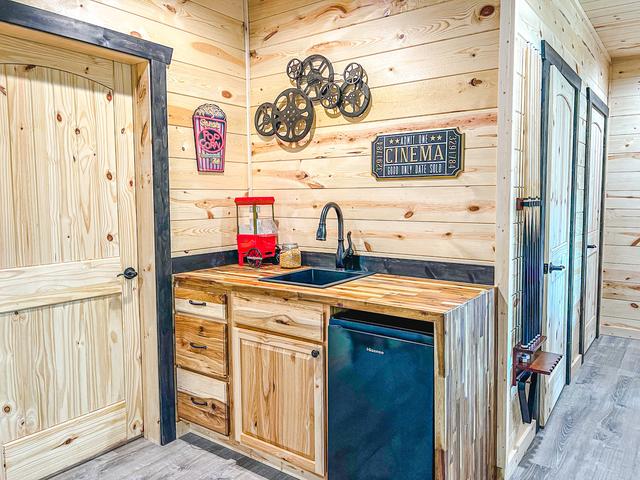 Taken at Panorama Perch in Gatlinburg TN