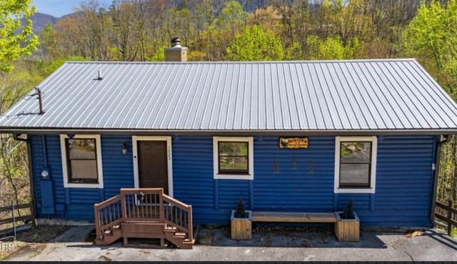 Taken at Austin's Mountain Hideaway in Gatlinburg TN