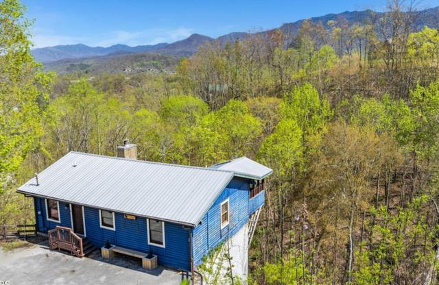 Taken at Austin's Mountain Hideaway in Gatlinburg TN
