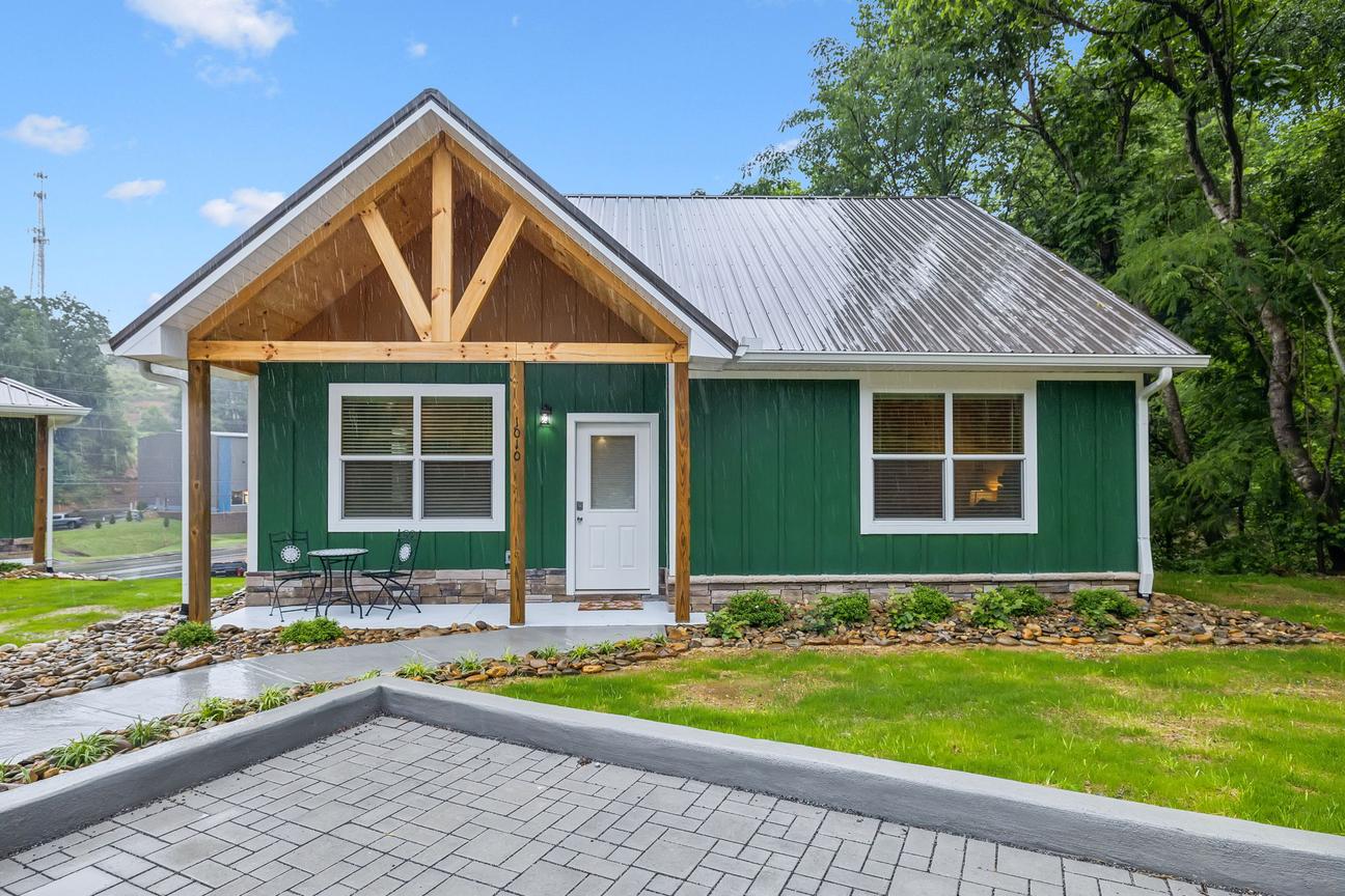 Green Gables Getaway