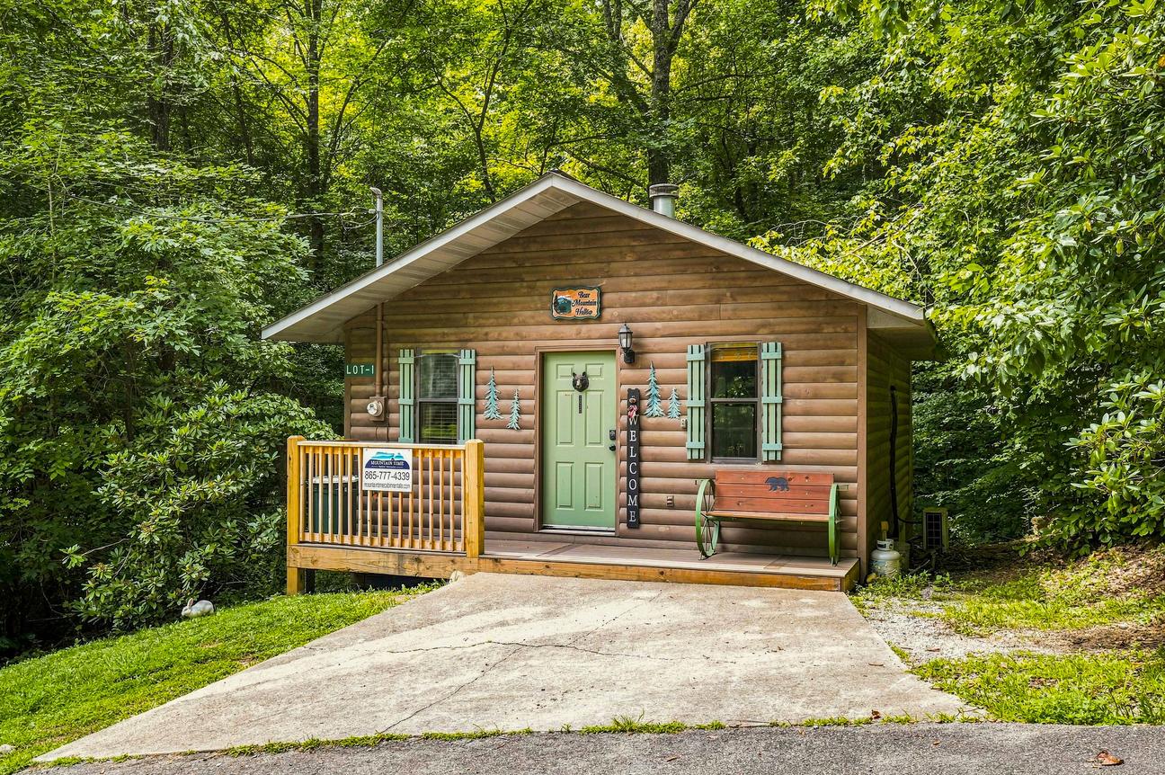 Bear Mountain Hollow
