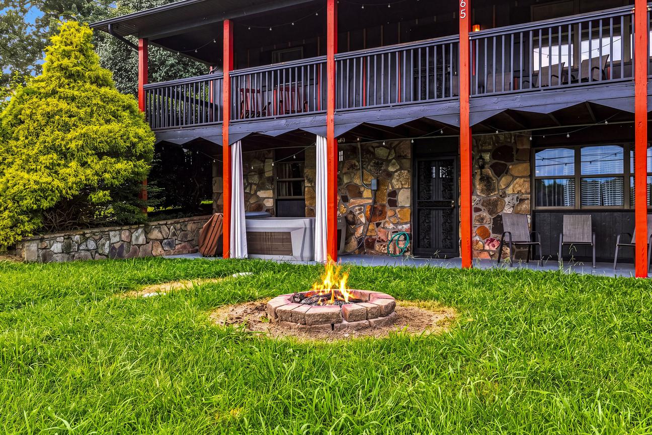 Firelight Cabin