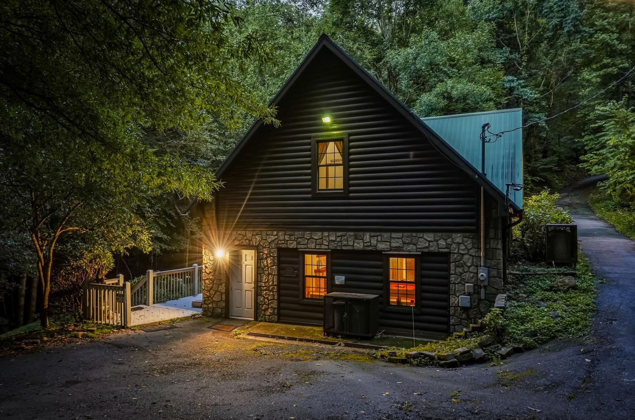 Waterfall Woods Lodge