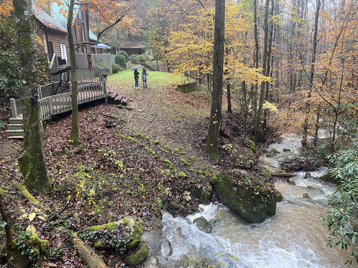 Waterfall Woods Lodge