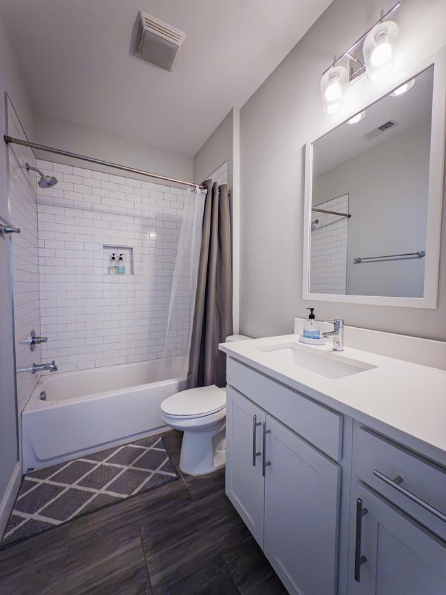 Buena Vista Townhouse near Germantown
