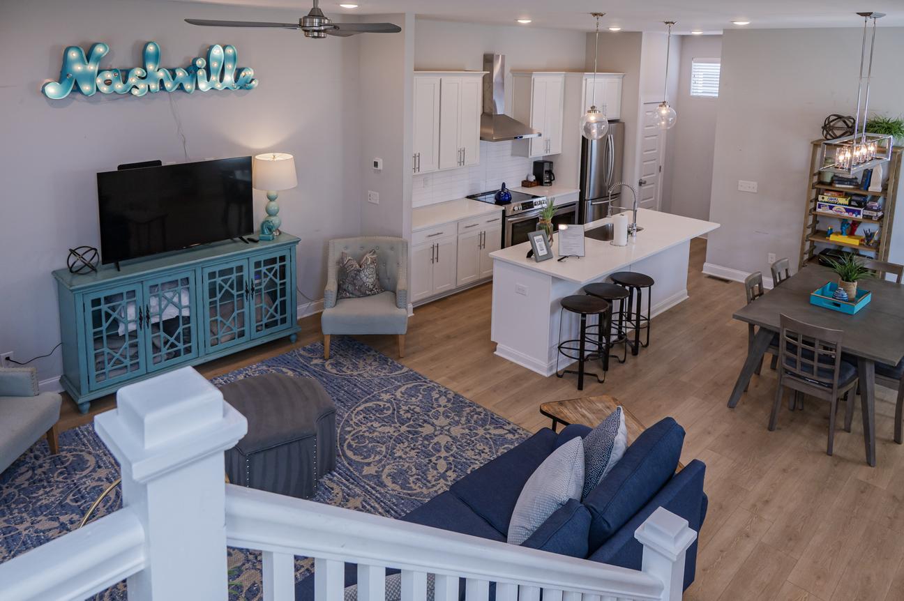 Buena Vista Townhouse near Germantown